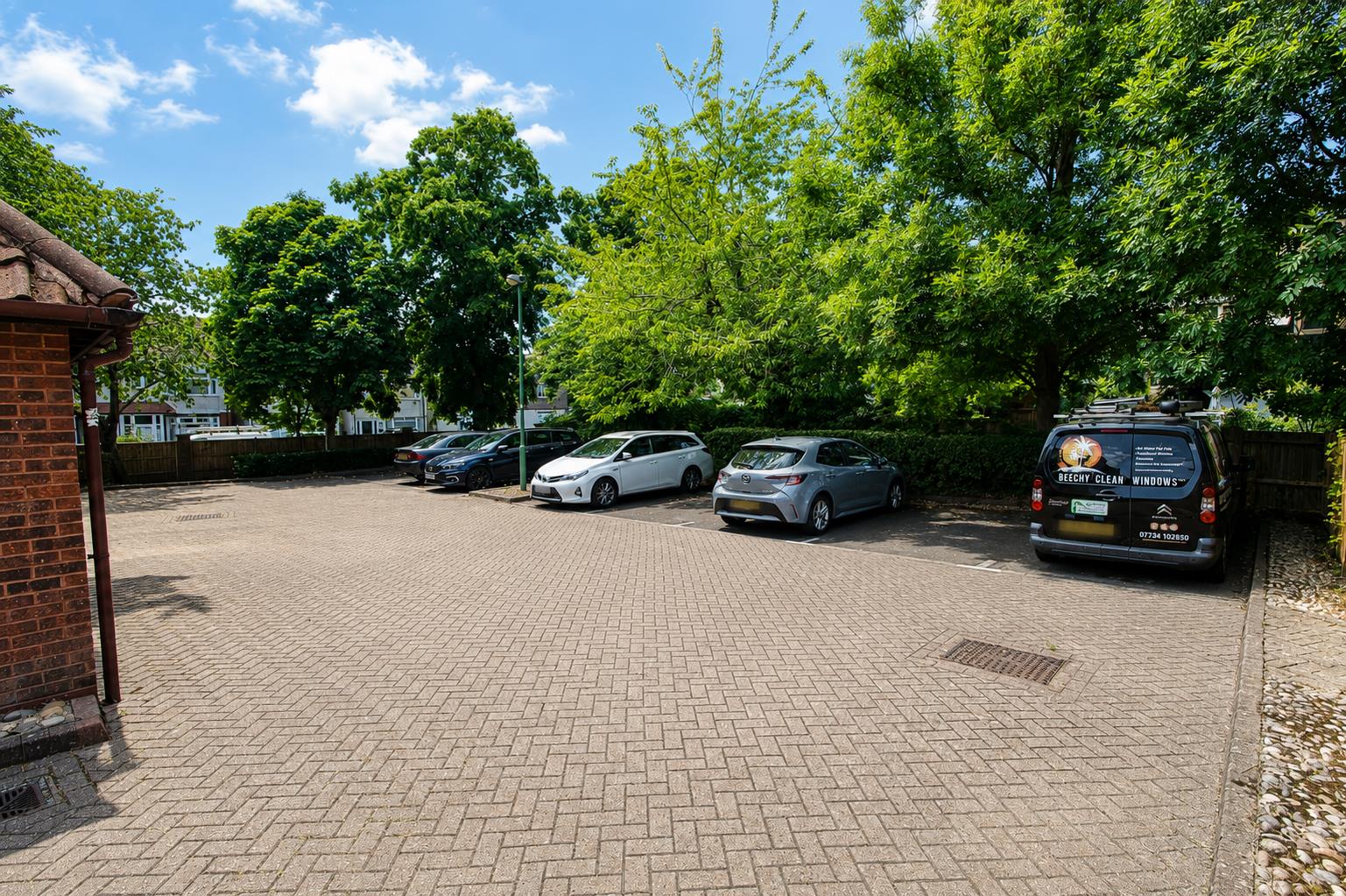 17 Poppy Close, Wallington